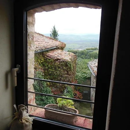 Larocchettina Apartment